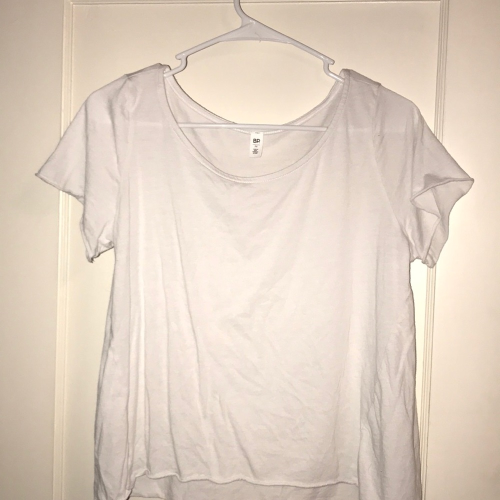 white t-shirt